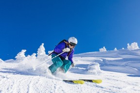中国足球世界杯预选赛-王者归来！詹姆斯复出首战关键助攻，MAD全场沸腾！
